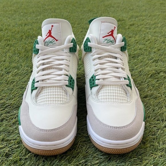 Air Jordan 4 Retro SP